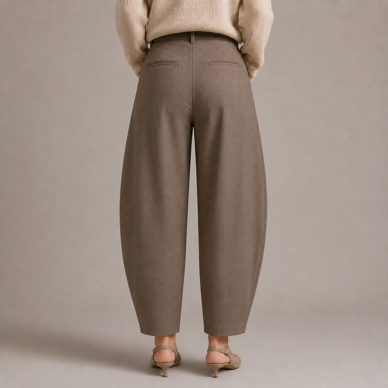 Women's High-Waisted Pleated Barrel-Leg Trousers